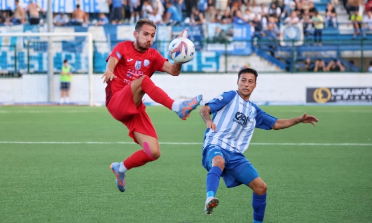 Campionato: il turno in due giorni. Domenica calcio d’inizio alle 14.30