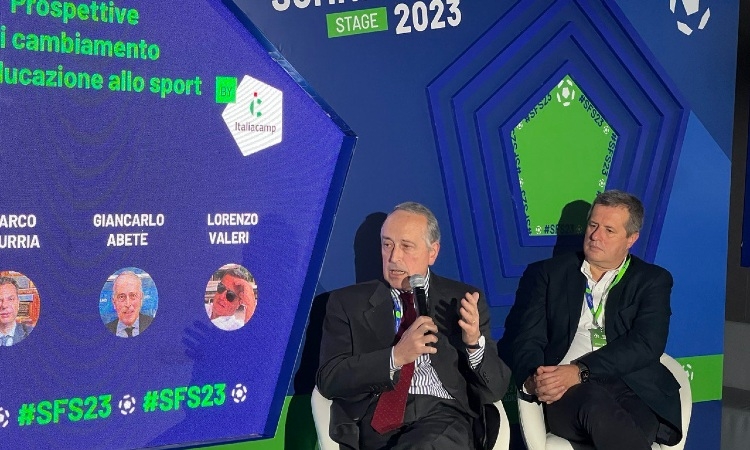 La LND al Social Football Summit. Abete: “Con 34.000 lavoratori sportivi il calcio di base impatta sull’economia del Paese”